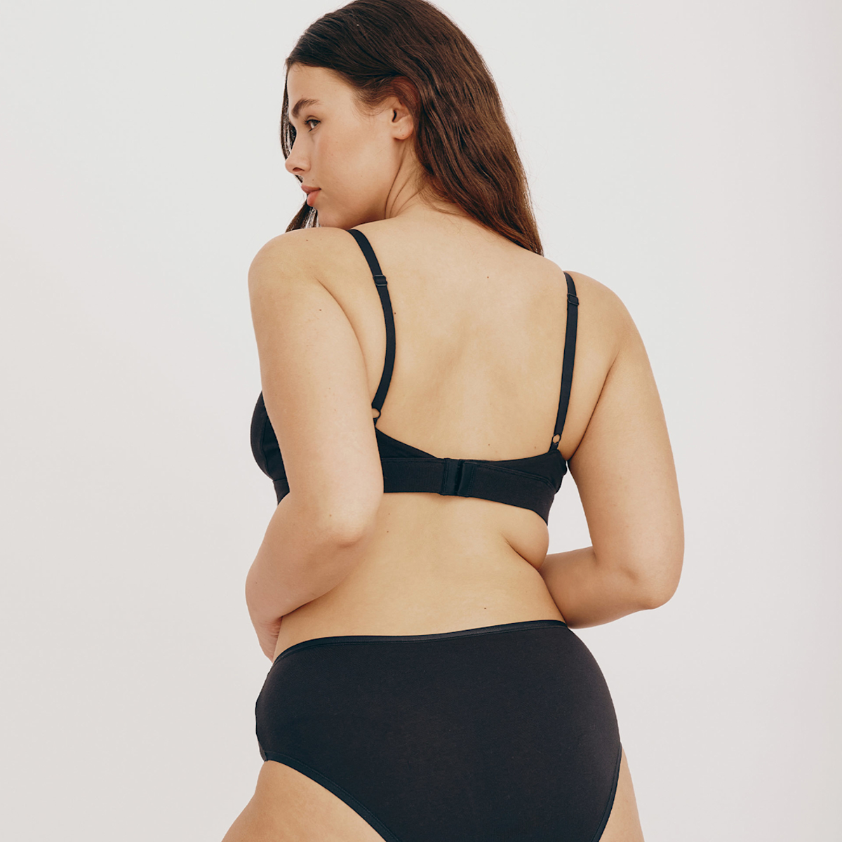 Core Triangle Bralette Black