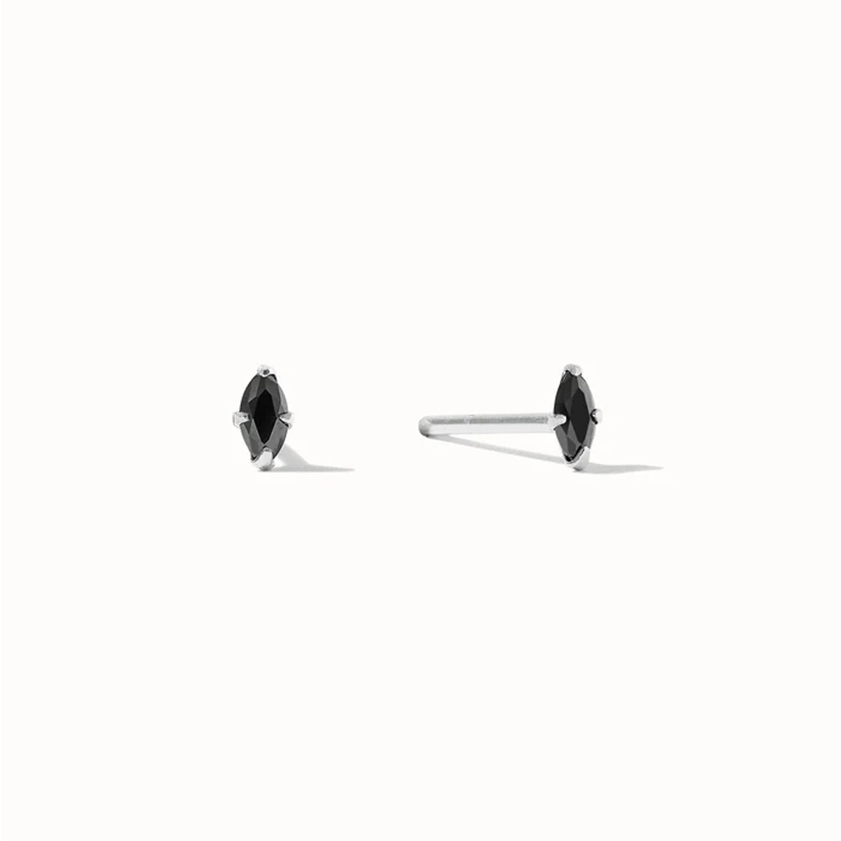 Juno Studs