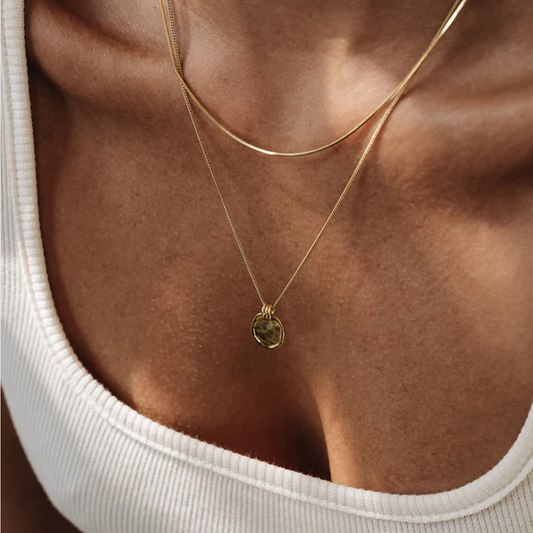 Vita Necklace